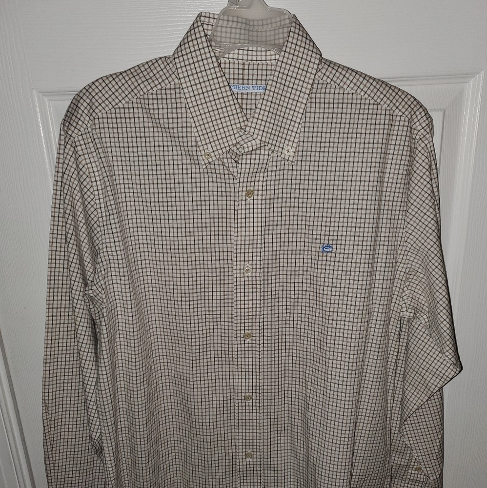 Southern Tide Button Down